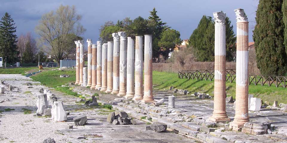 aquileia antico teatro